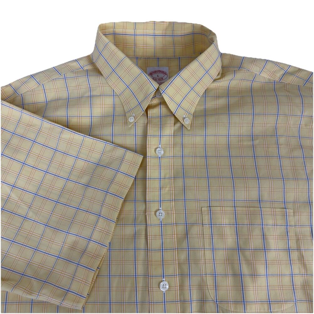 Brooks Brothers Short Sleeve Button Down Shirt Men’s L Yellow Plaid Non-Iron